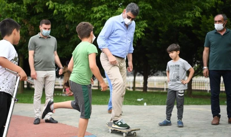 Başkan Kocaman, çocukların eğlencesine ortak oldu
