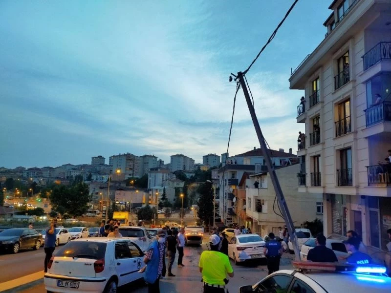 (Özel) Takla atan otomobili çekicinin götürme yöntemi dikkat çekti
