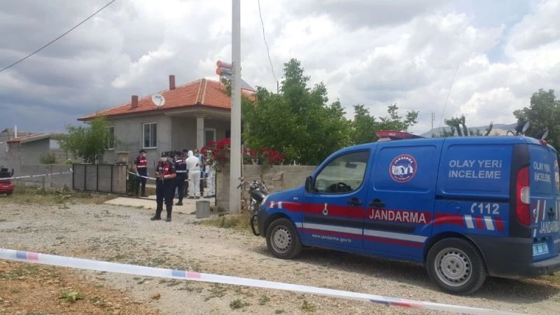 Aile faciası: 1 ev 4 tabut tek acı
