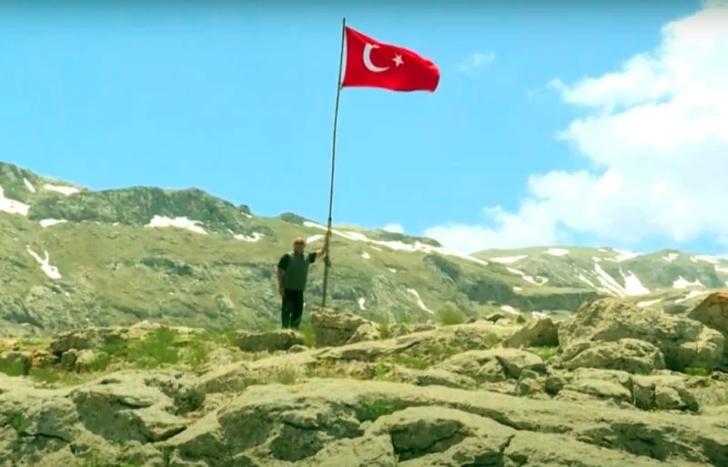 Bakan Çavuşoğlu’ndan, ’Ata Yurdum Söbüçimen’ paylaşımı
