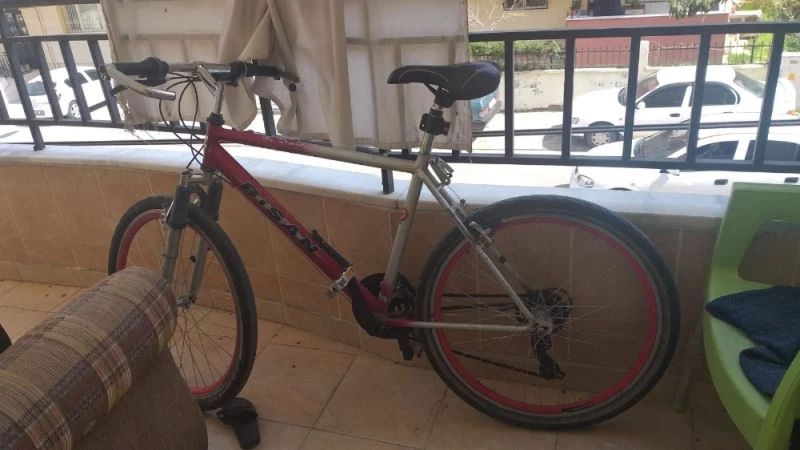 Çaldığı bisikleti satışa çıkarınca yakayı ele verdi
