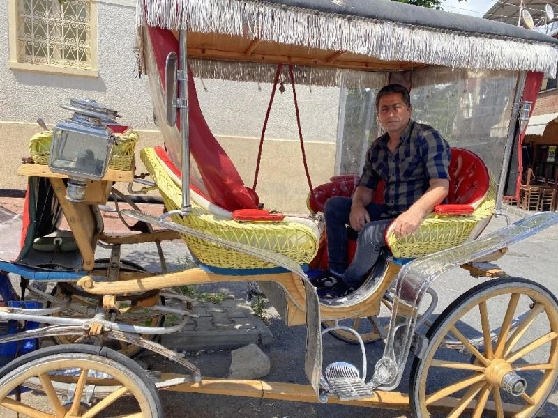 (Özel) ‘Adada nostalji yaşatmak istiyorum’ dedi, faytonundan vazgeçmedi
