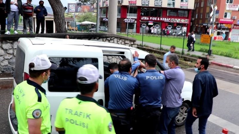 Tutuklama kararını duyunca adliyeden kaçtı
