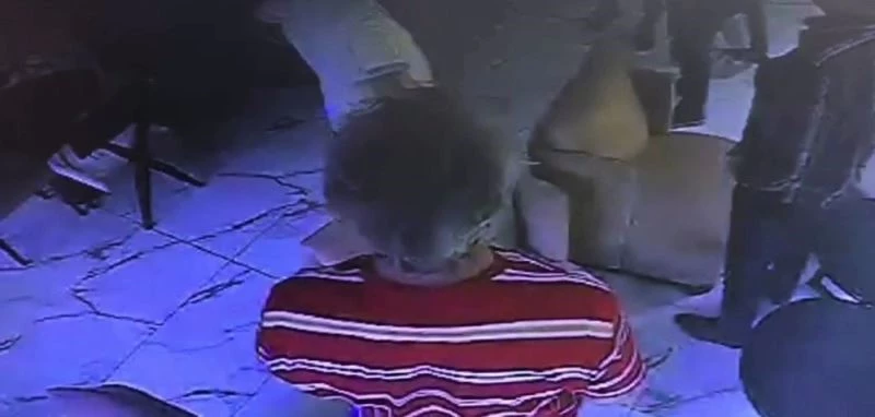 (Özel) İş adamını “siyah boyalı dövizle” dolandırmaya çalışan şahsa suçüstü kamerada
