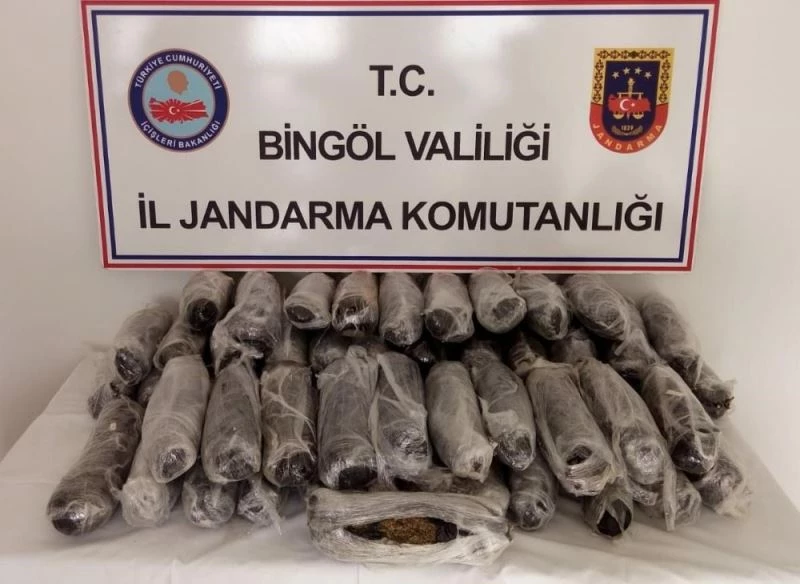 Bingöl’de yapay mağarada zulalı 50 kilo esrar ele geçirildi
