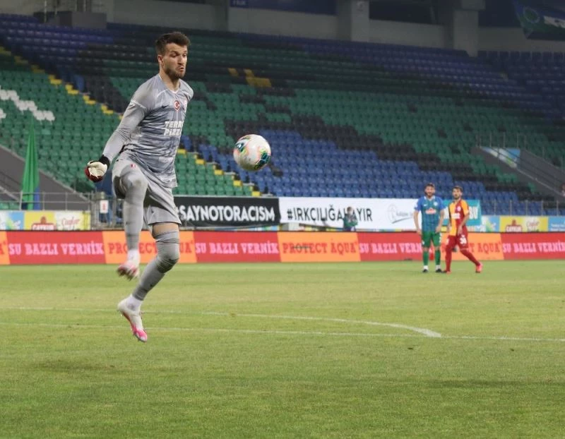 Okan Kocuk ligde 2. kez görev aldı
