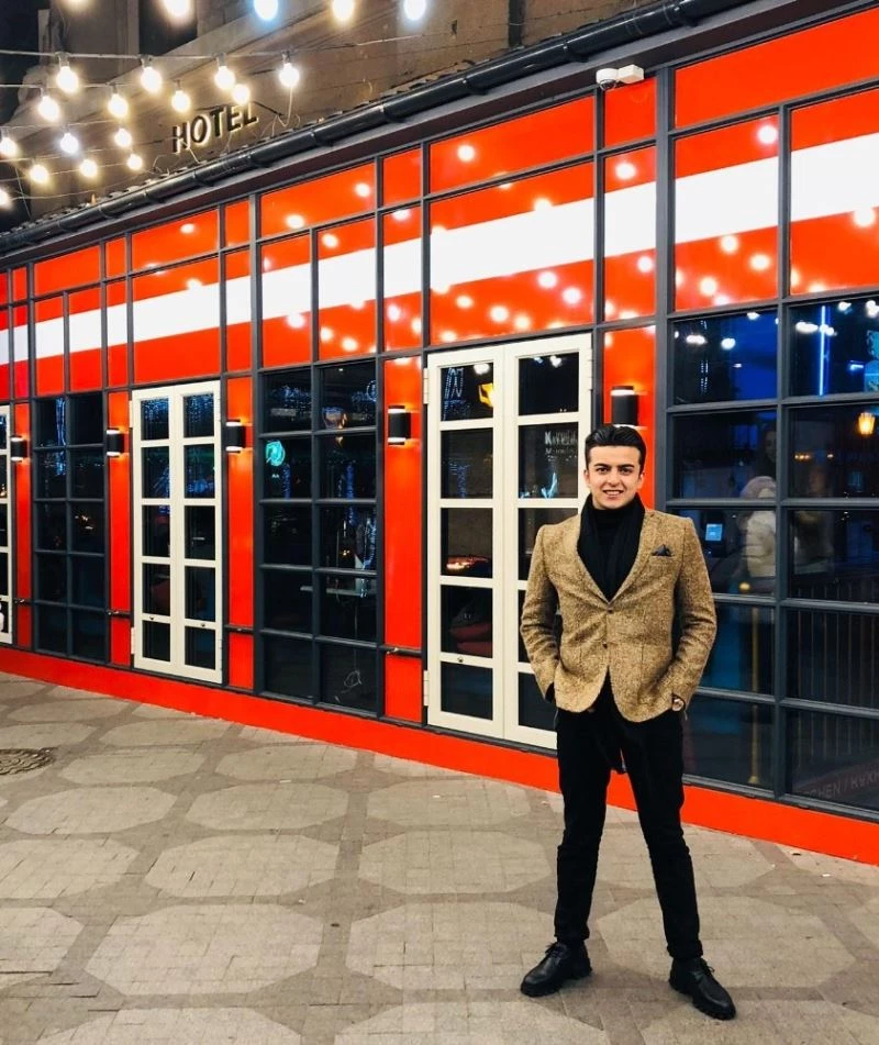 Blogger Botan Dalmış, yurt dışı gezilerinde dikkat edilmesi gerekenleri sıraladı
