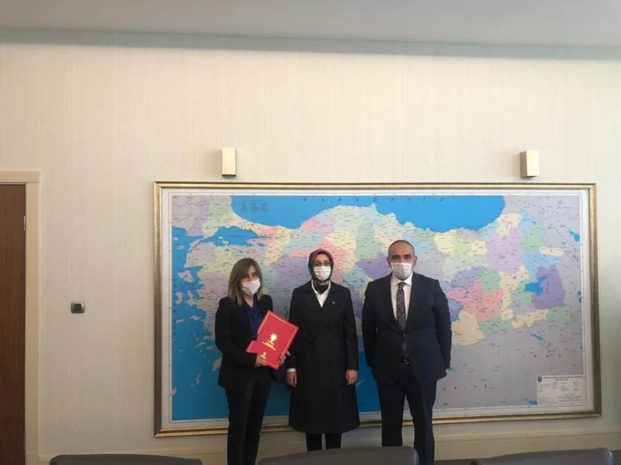 AK PARTİ OSMANİYE KADIN KOLLARI BAŞKANLIĞINA COŞKUN ATANDI