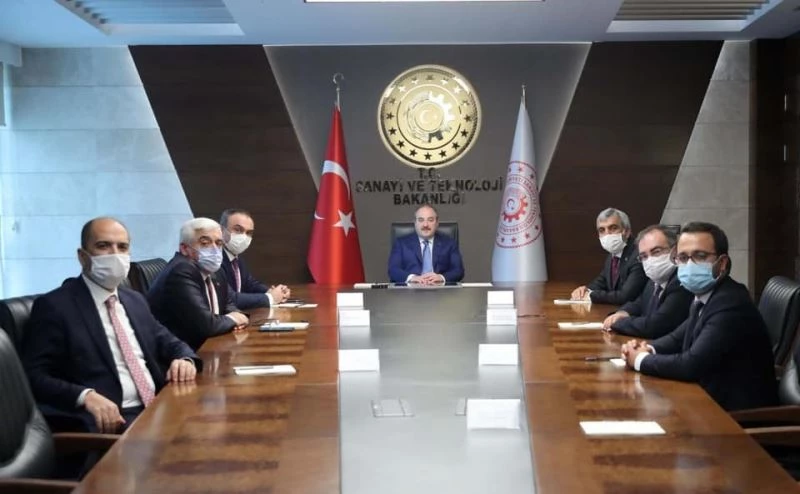 Kilis heyeti bakanlarla görüştü
