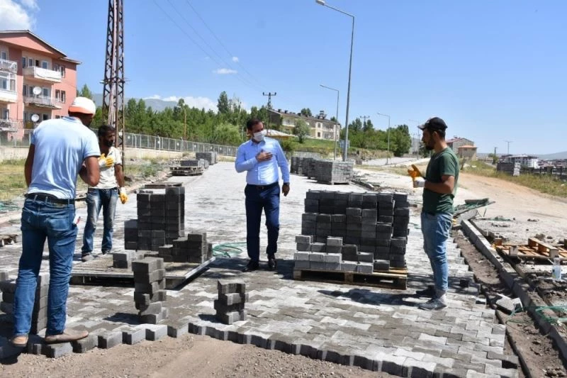 Başkan Geylani: “Tatvan’ı şantiye alanına çevirdik”

