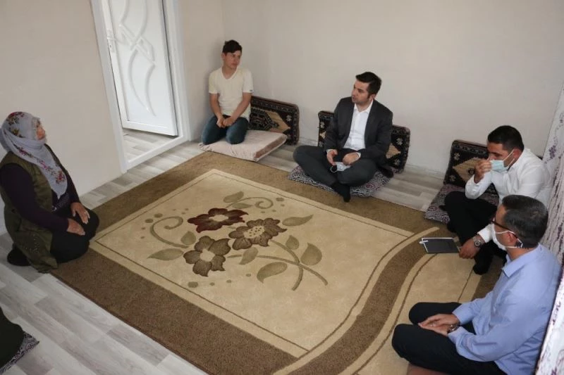 Kaymakam Köleoğlu’ndan hane ziyareti
