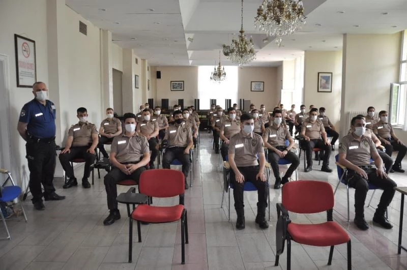 Afyonkarahisar’da çarşı ve mahalle bekçilerine ’geliştirme eğitimi’ verilmeye başlandı
