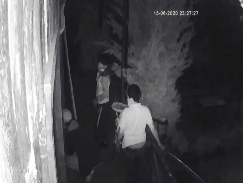 Yüzlerce gelinin hayalini çalmışlardı, iş yeri sahibi tarafından yakalandılar
