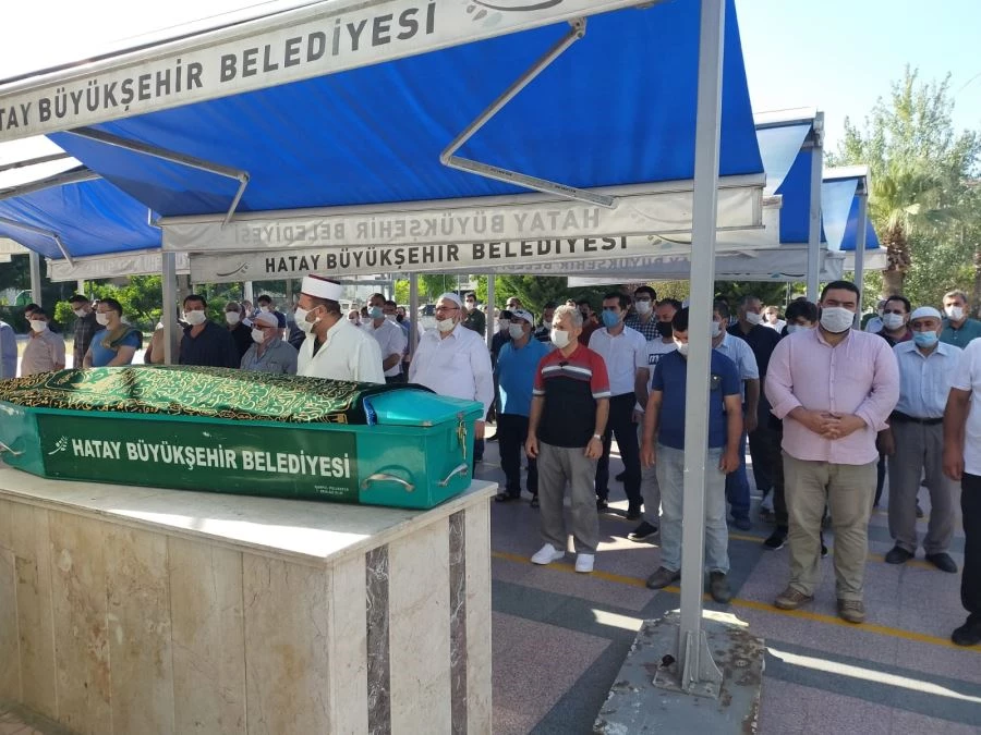 YARIM ASIRLIK BİR DAVA ÇINARI, TOĞRUT PALTA VEFAT ETTİ