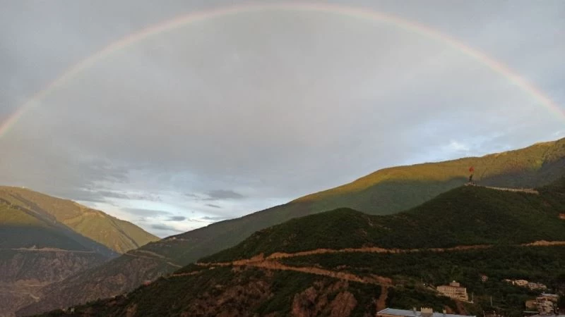 Artvin’de gökkuşağının eşsiz manzarası
