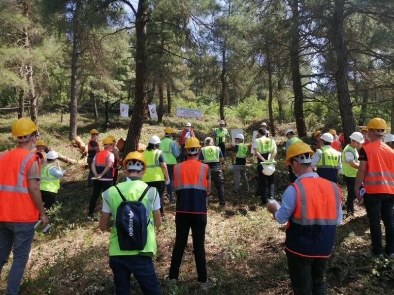Çiçeği burnunda ormancılara kaliteli üretim eğitimi verildi
