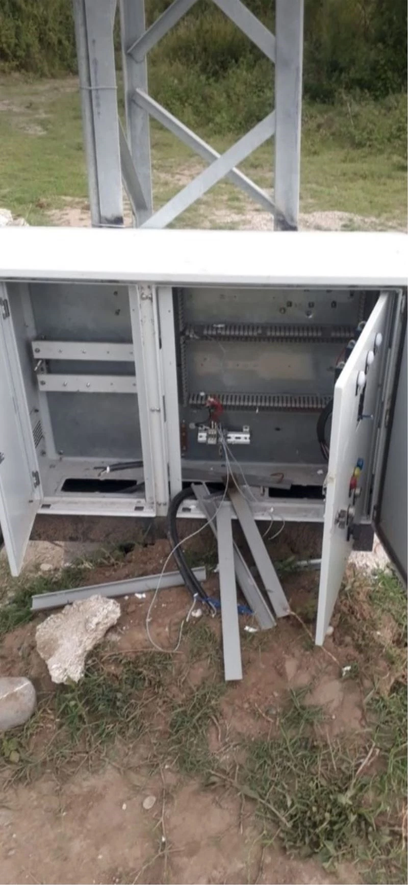Çarşamba’da elektrik panosu hırsızlığı
