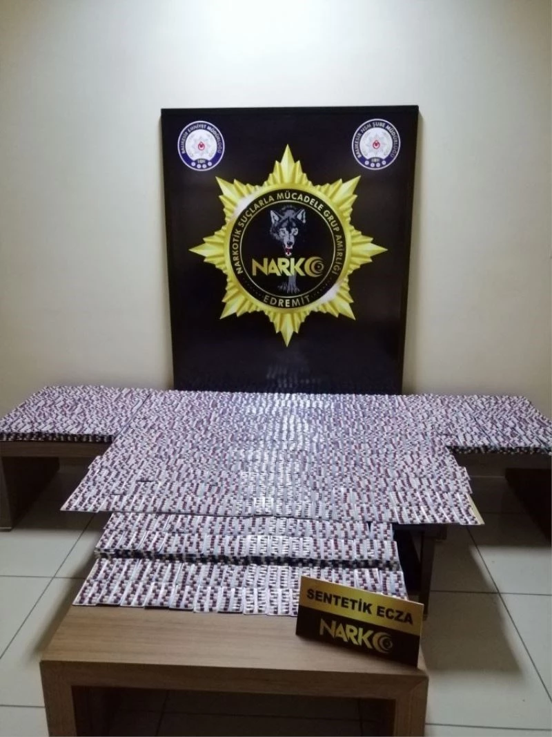 Tatil beldelerine kamyonetle binlerce uyuşturucu hap götürüyorlardı
