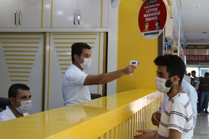 Kısıtlama kalktı, Diyarbakır şehirler arası seferde hareketlilik başladı
