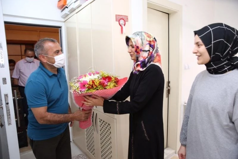 Ordu Valisi Tuncay Sonel, görevinin ilk gününde şehit ailelerini ziyaret etti
