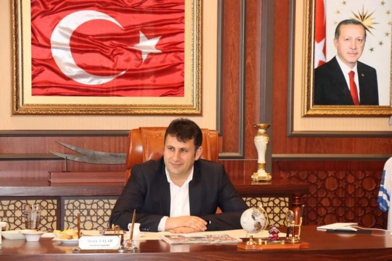 Başkan Melik Yaşar’dan Babalar Günü mesajı

