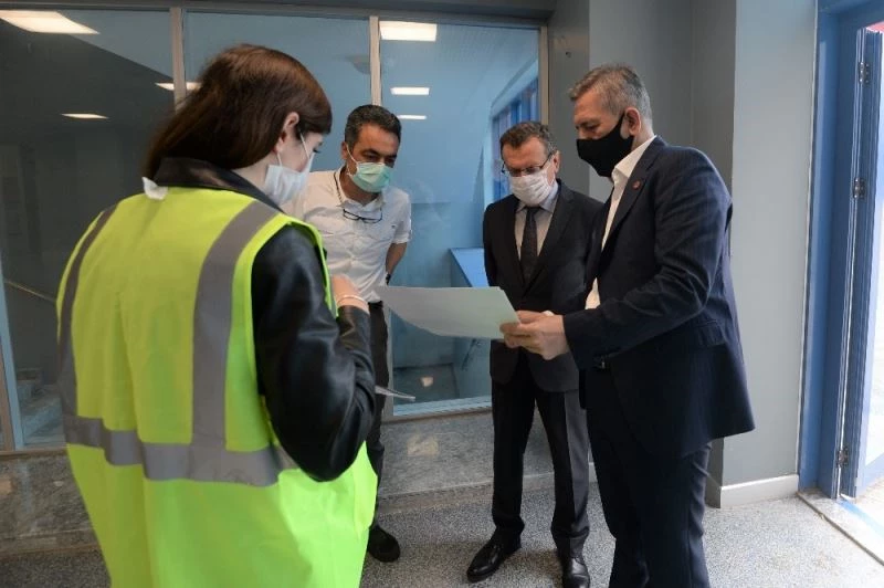 BUÜ Rektörü Prof. Dr. Ahmet Saim Kılavuz GUHEM’i ziyaret etti
