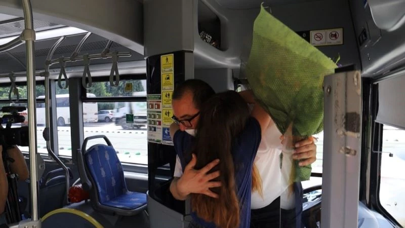 Çocuklarından çalışan babalarına duygulandıran sürprizler
