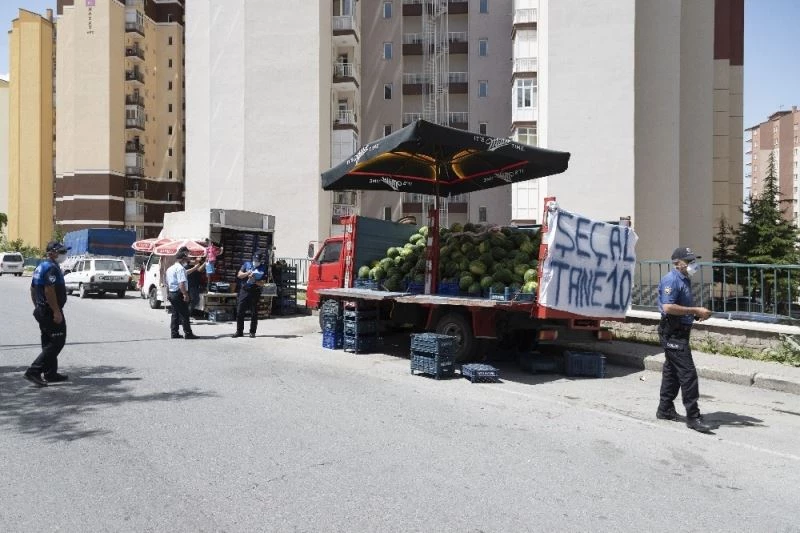 Zabıtadan seyyara geçit yok
