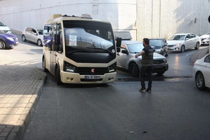 Bayrampaşa ve Sultangazi’de minibüslere denetim
