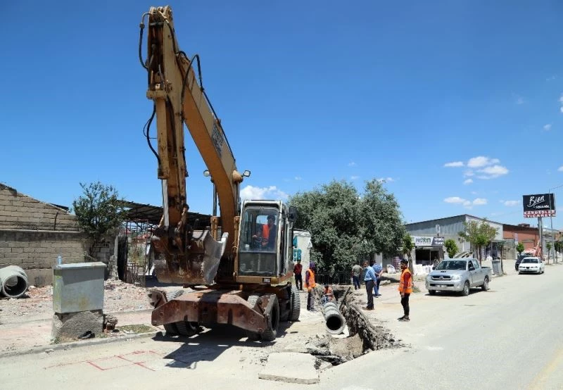 Hacıbekir Caddesi’nde yenileme çalışması
