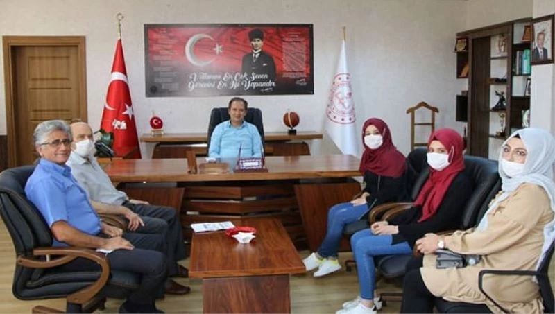 Bir milyonuncu maskeyi takdim ettiler
