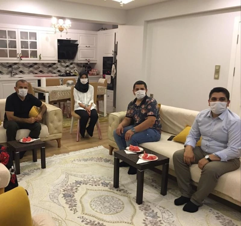 Ordu Valisi Tuncay Sonel, çatkapı ziyaretlerini sürdürüyor
