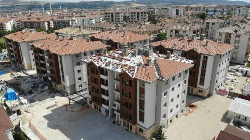 Elazığ’da ilk konutlar bitme aşamasına geldi, depremzedelere 2 ay sonra teslim edilecek
