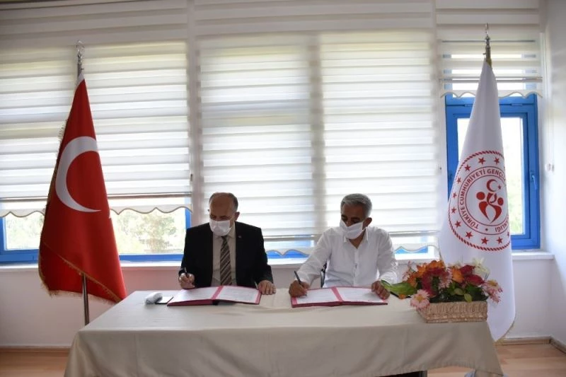 Dalaman’a 4 adet tenis kortu yapımı için imzalar atıldı
