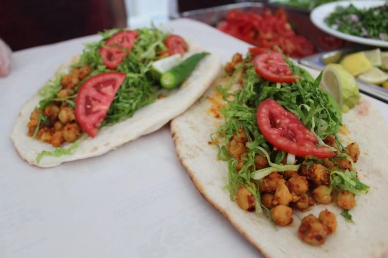 Gaziantepliler normalleşme süreciyle nohut dürümüne koştu
