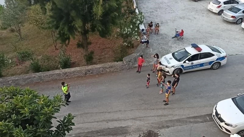 Kuşadası’nda çocukların maskeyle imtihanı
