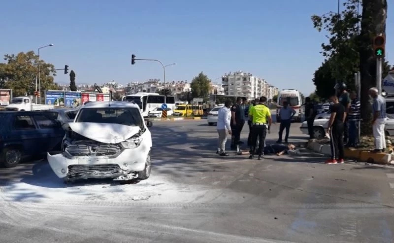 Kaza geçirip yerde acı içinde kıvranan baba oğlunu sınava ’başarılar oğlum’ diyerek gönderdi
