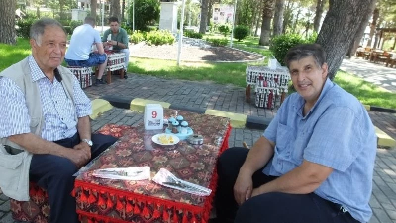 Burhaniyeli lokantacı açları doyurdu bir yılda ikinci iş yerini açtı
