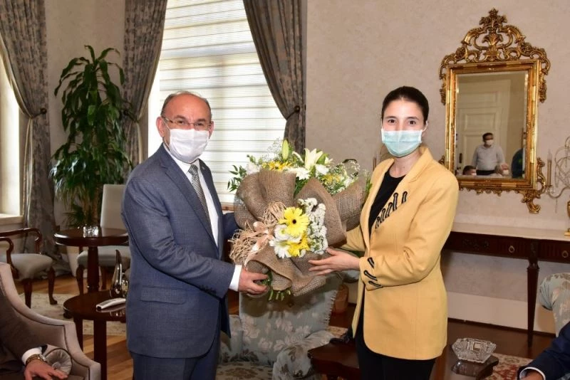 Vali Karadeniz, AK Parti Manisa Milletvekillerini ve il yönetimini ağırladı
