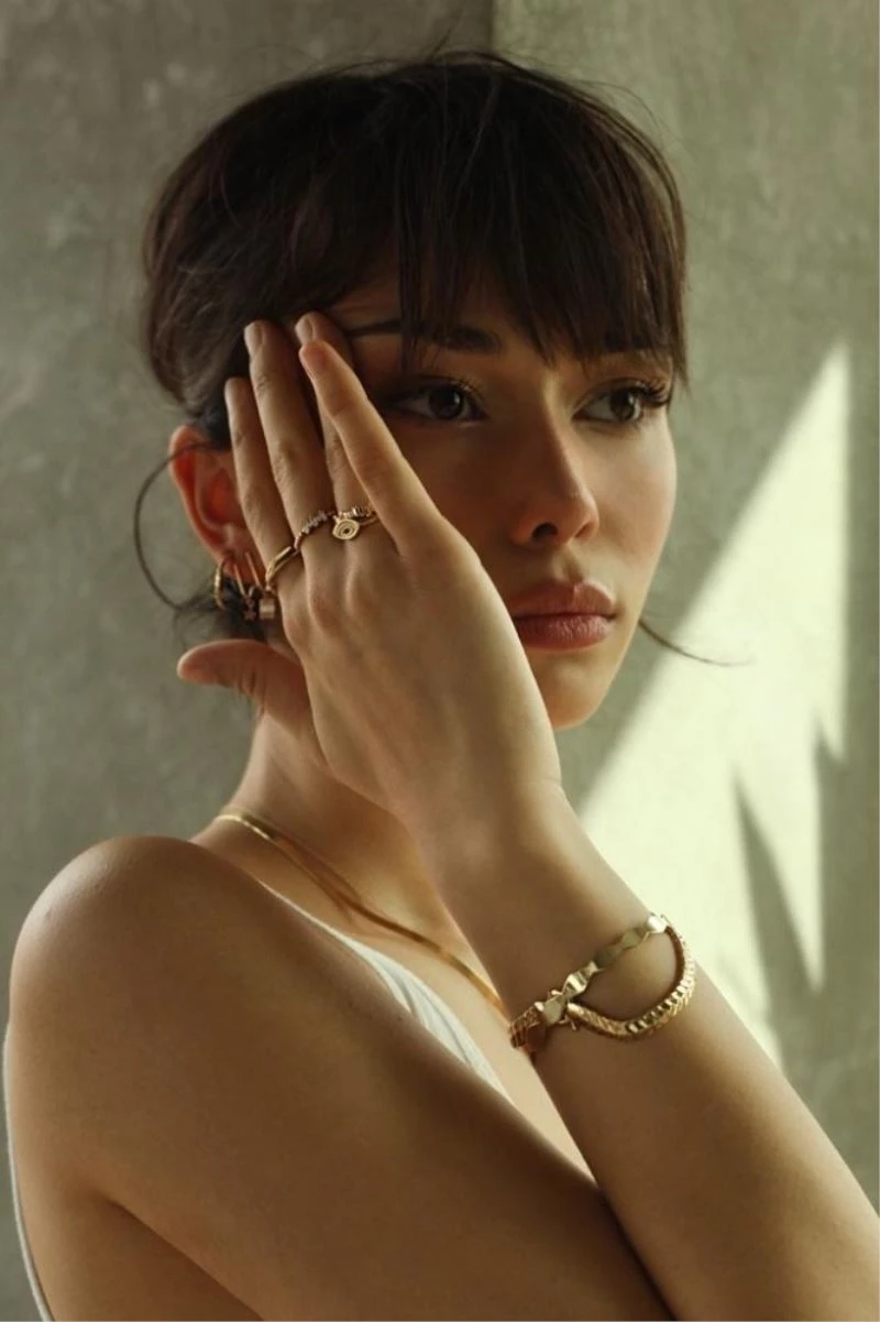 Türküsu Demirel: “İnsanları hayatını merak ettiğim için oyuncu oldum diyebilirim”
