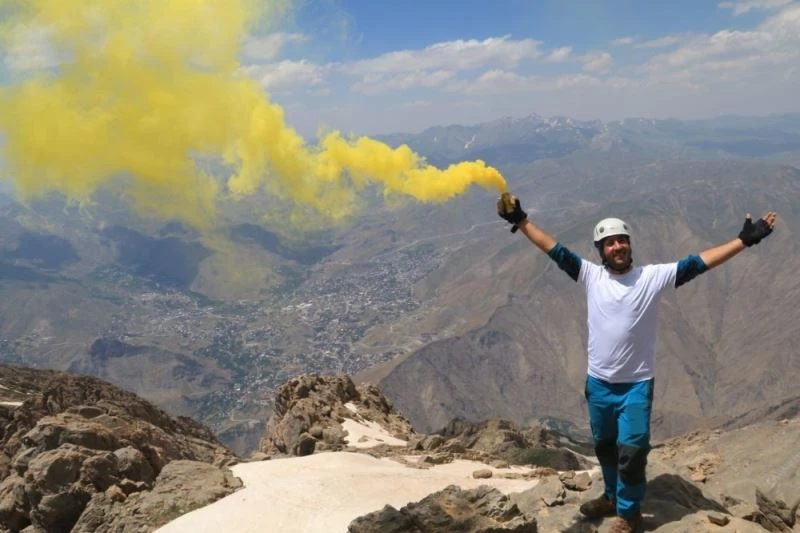 Sümbül Dağı’na tırmanış yapan dağcılar döndü
