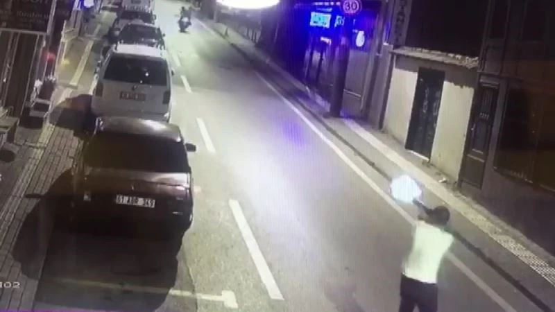 (Özel) Bursa’da dehşet anları kamerada...Kör saçmalar yaşlı adamı öldürüyordu
