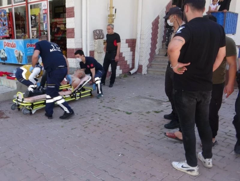 Kıskandığı kadını 10 yerinden bıçakladı
