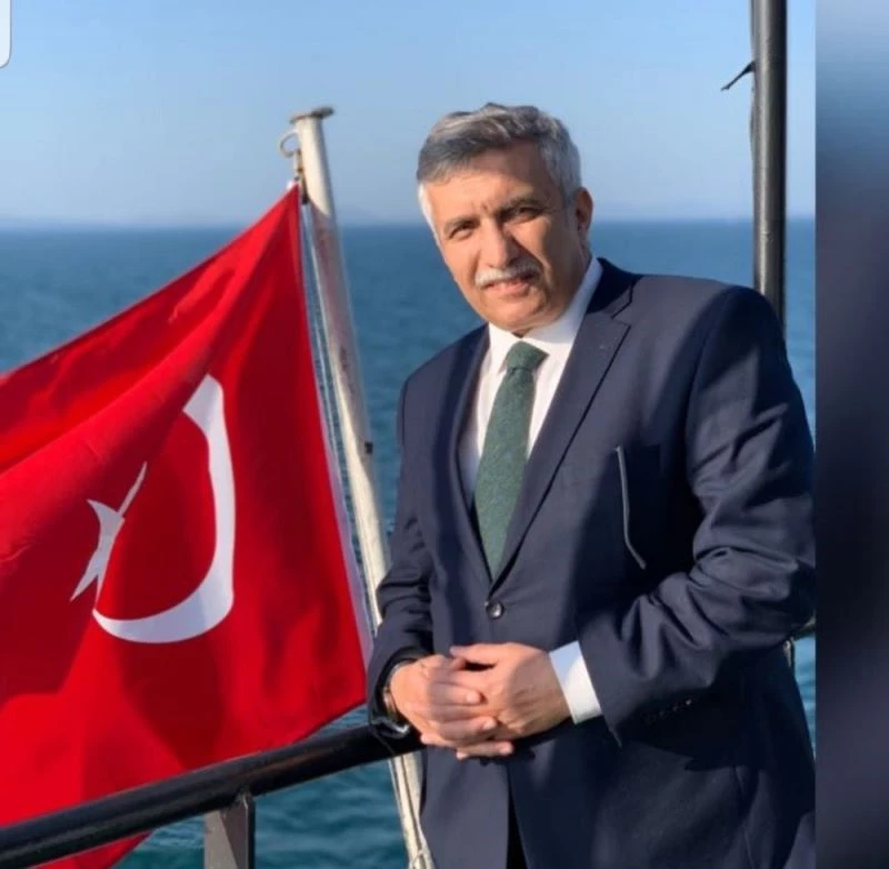 Burhaniye’de ezana saygısızlığa tepki giderek büyüyor
