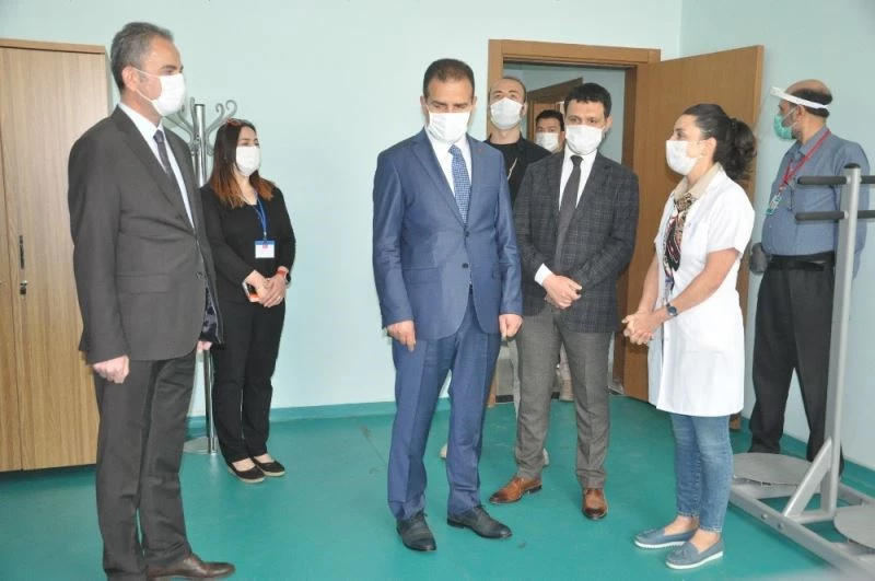 Vali Akbıyık: “Yüksekova yatırımlarla şahlanacak”
