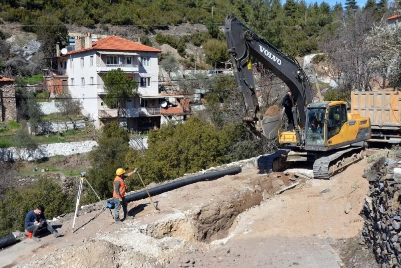 Kavaklıdere’de parsel bağlantılarına başladı
