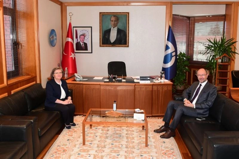 ESTÜ Rektörü Prof. Dr. Tuncay Döğeroğlu’ndan, Rektör Prof. Dr. Erdal’a hayırlı olsun ziyareti
