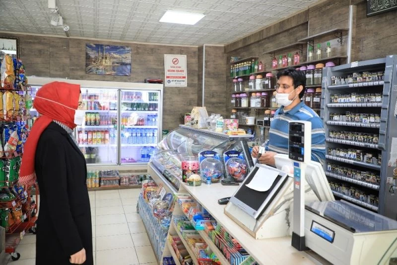 Kepenkler açıldı, ziyaret başladı
