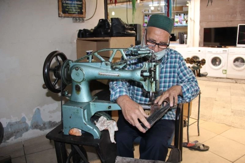 (Özel) 63 yıllık köşker İsmet amca, işine dönmenin mutluluğunu yaşıyor
