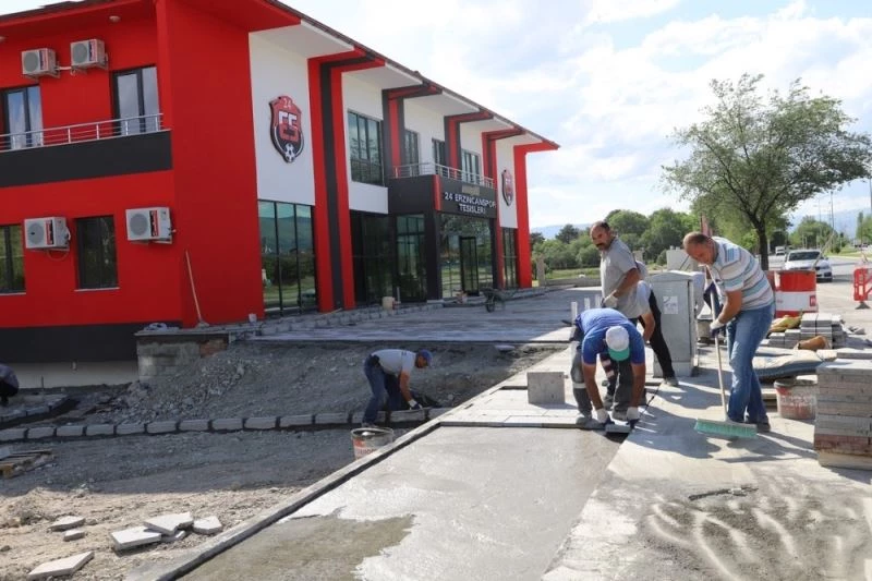 Vedat Çimen Tesislerinde peyzaj ve çevre düzenlemesi çalışmaları yapılıyor
